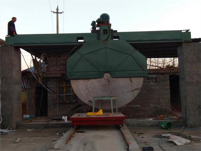 橋式鋸現(xiàn)場客戶案例